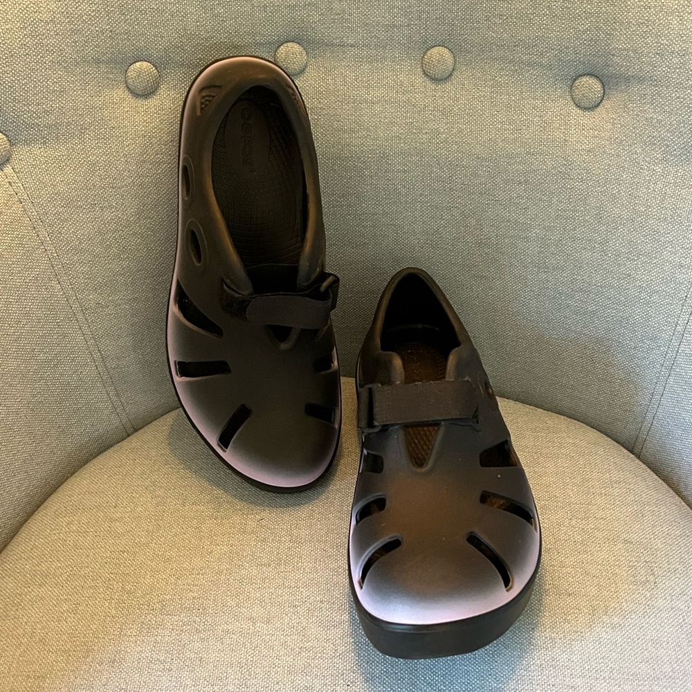 Oofos Oocando Recovery Sandal - Picture 4 of 8